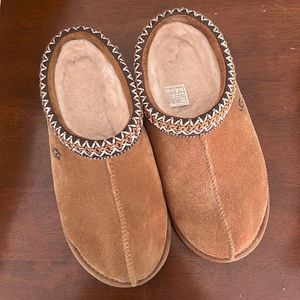 UGG Tasman slippers Women’s size 7- worn